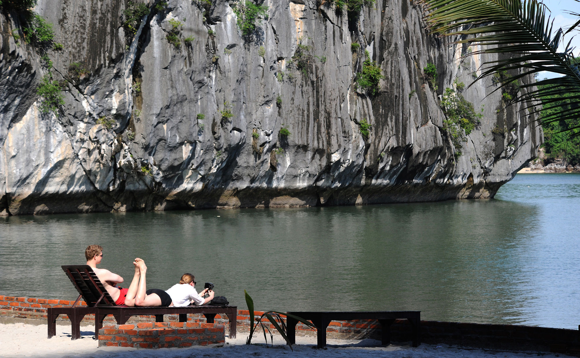 Cat Ba Sandy Beach Resort Dong Khe Sau Eksteriør billede